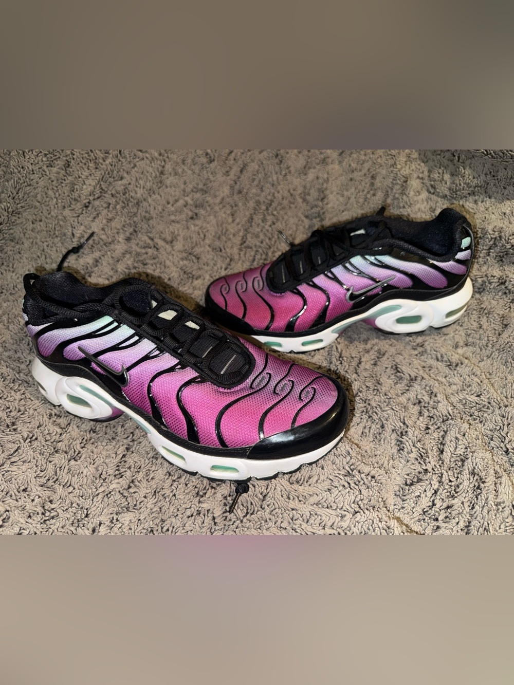 Nike Air Max Plus TN CD0609-300 Aurora/Hyper Violet YOUTH Size 7Y